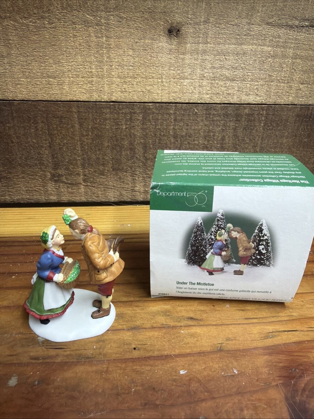 Dept 56 - New England Village 56631 Under the Mistletoe In Box